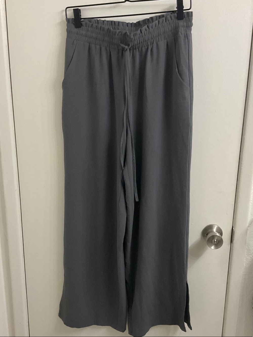 Relaxed Wide-Leg Drawstring Pants in Charcoal Gray